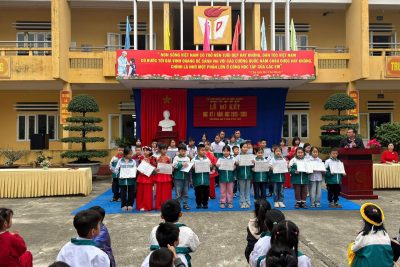 TRƯỜNG TH HỢP HƯNG TỔ CHỨC LỄ SƠ KẾT HỌC KÌ I NĂM HỌC 2025 -2026